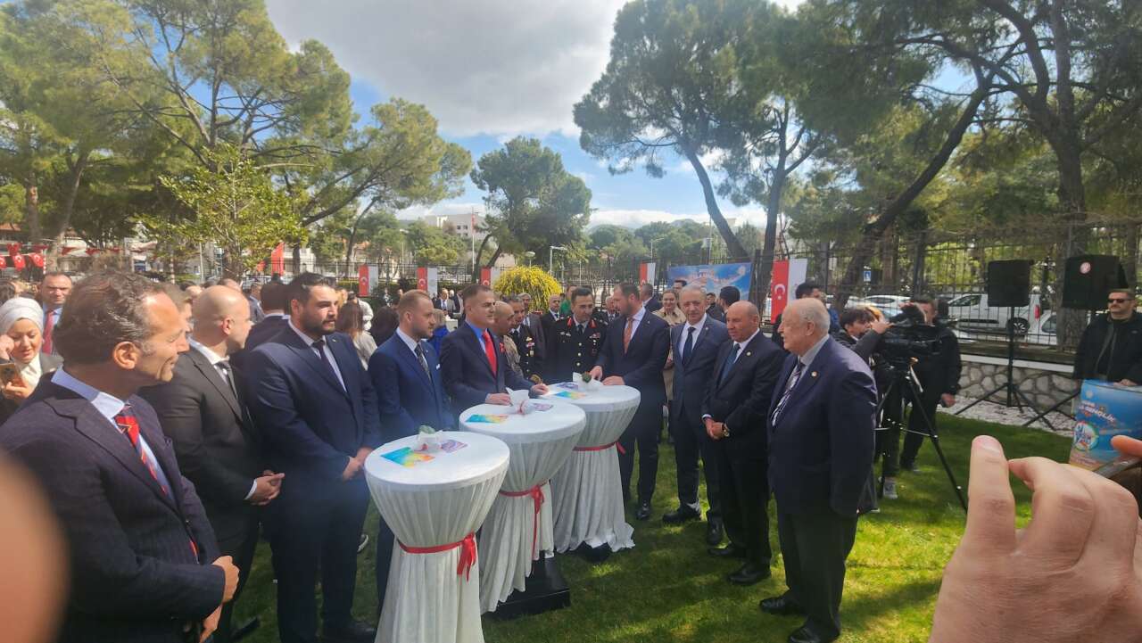 Muğla’da Protokol Bayramlaştı: Vali Akbıyık’tan Anlamlı Mesajlar 7